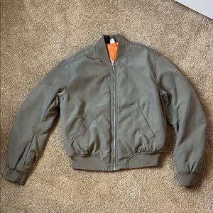 ❤️H&M Green Bomber Jacket with Ribbed Cuffs